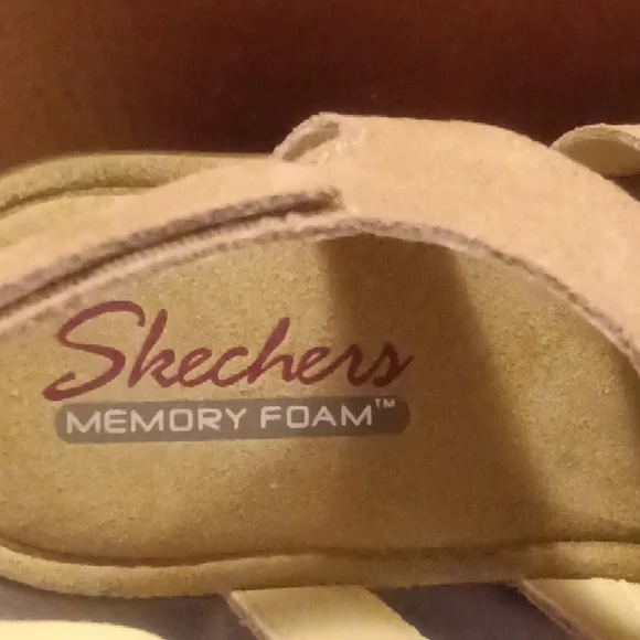 Skechers Women's Suede Sandals. - Picture 11 of 13